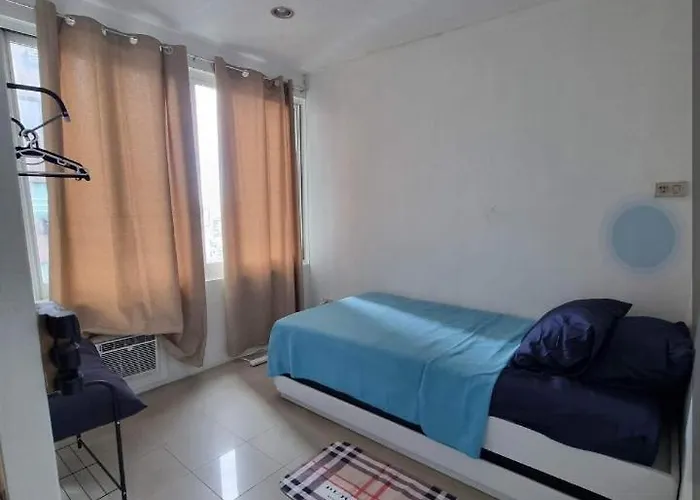 Hotel West Of Ayala *